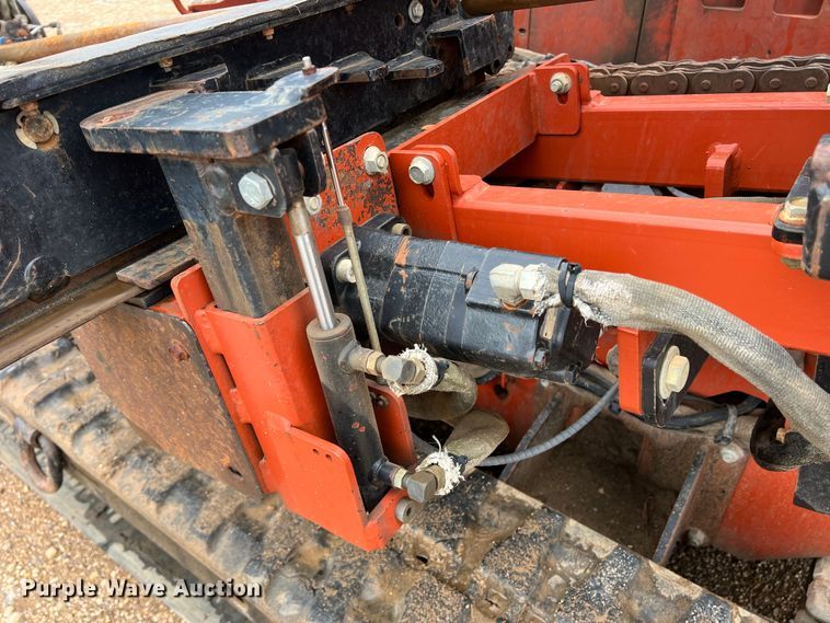 image for item DN3081 2005 Ditch Witch JT2720 All-Terrain  directional boring unit