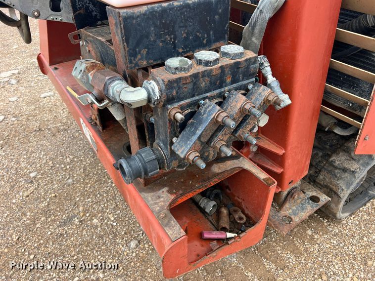 image for item DN3081 2005 Ditch Witch JT2720 All-Terrain  directional boring unit