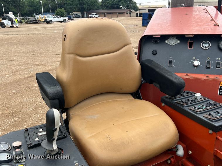 image for item DN3081 2005 Ditch Witch JT2720 All-Terrain  directional boring unit