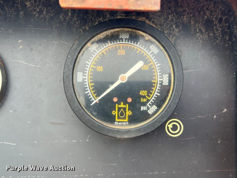 image for item DN3081 2005 Ditch Witch JT2720 All-Terrain  directional boring unit