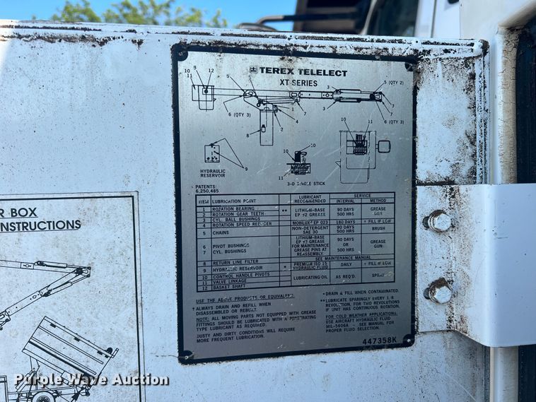 image for item DN3082 2013 Freightliner Business Class M2  forestry bucket truck
