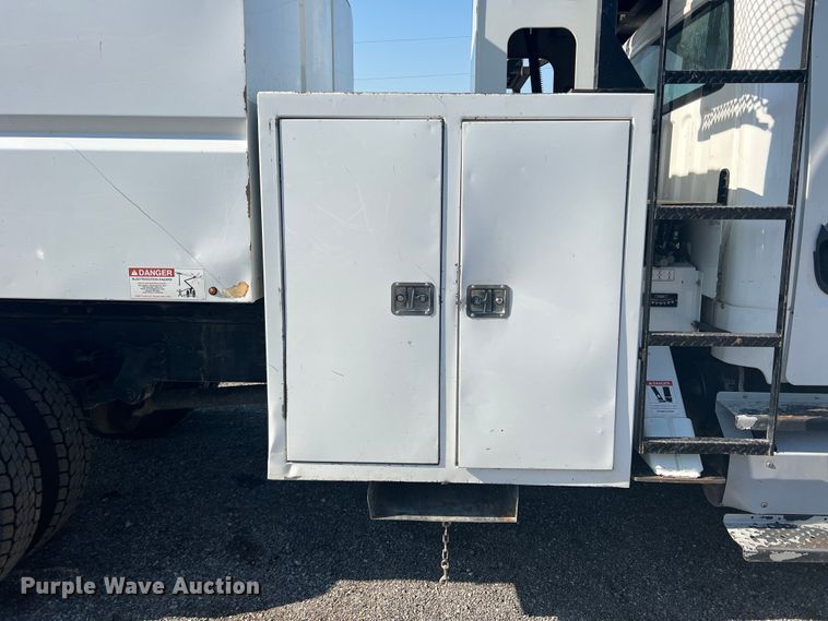 image for item DN3082 2013 Freightliner Business Class M2  forestry bucket truck