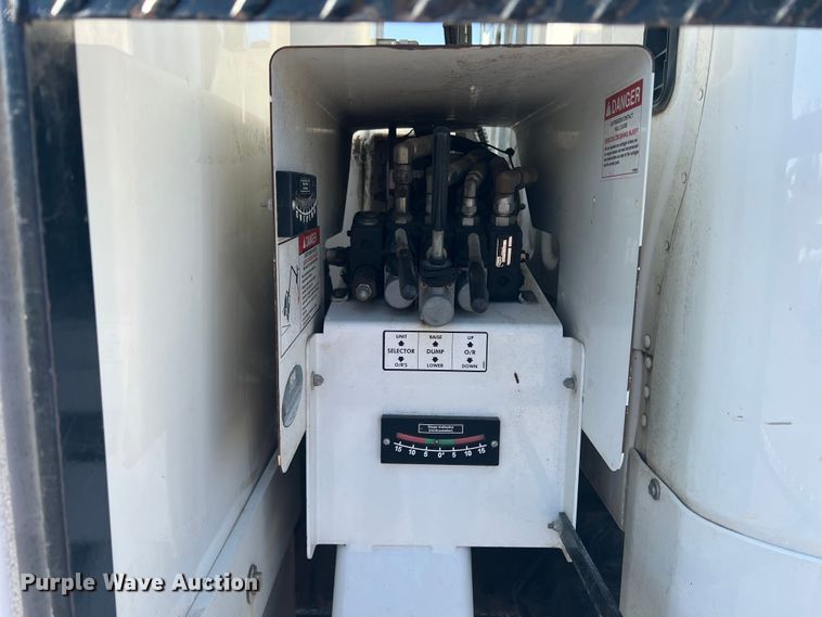 image for item DN3082 2013 Freightliner Business Class M2  forestry bucket truck