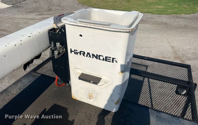 image for item DN3082 2013 Freightliner Business Class M2  forestry bucket truck