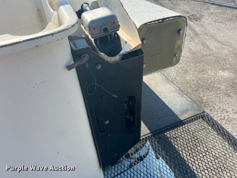 image for item DN3082 2013 Freightliner Business Class M2  forestry bucket truck