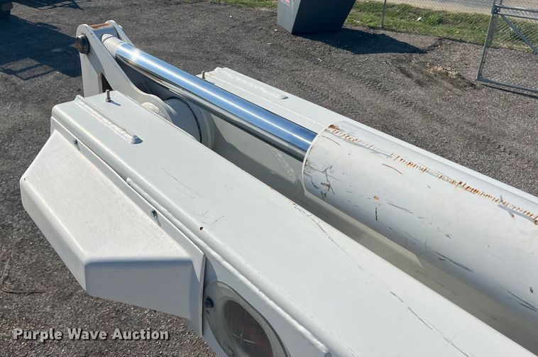 image for item DN3082 2013 Freightliner Business Class M2  forestry bucket truck