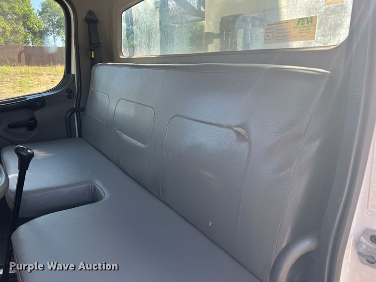 image for item DN3082 2013 Freightliner Business Class M2  forestry bucket truck