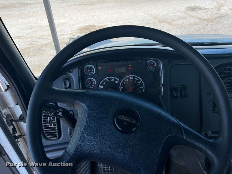 image for item DN3082 2013 Freightliner Business Class M2  forestry bucket truck