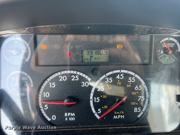 image for item DN3082 2013 Freightliner Business Class M2  forestry bucket truck