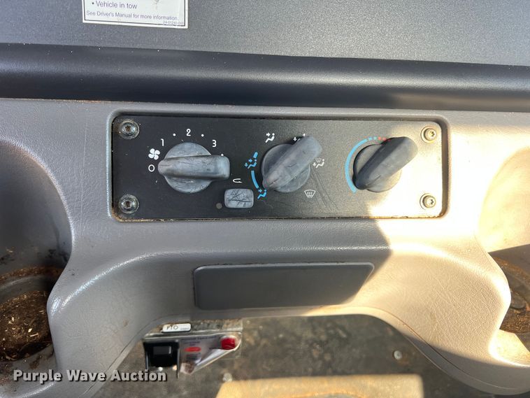 image for item DN3082 2013 Freightliner Business Class M2  forestry bucket truck