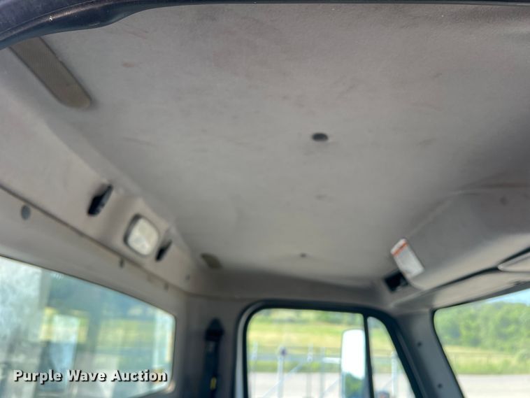 image for item DN3082 2013 Freightliner Business Class M2  forestry bucket truck