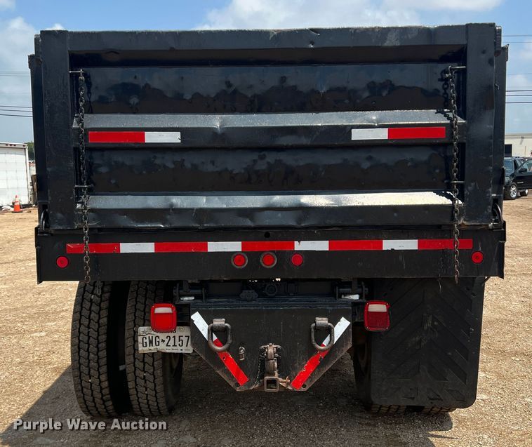 image for item DN3083 1998 Ford F800  dump truck