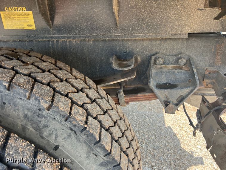 image for item DN3083 1998 Ford F800  dump truck