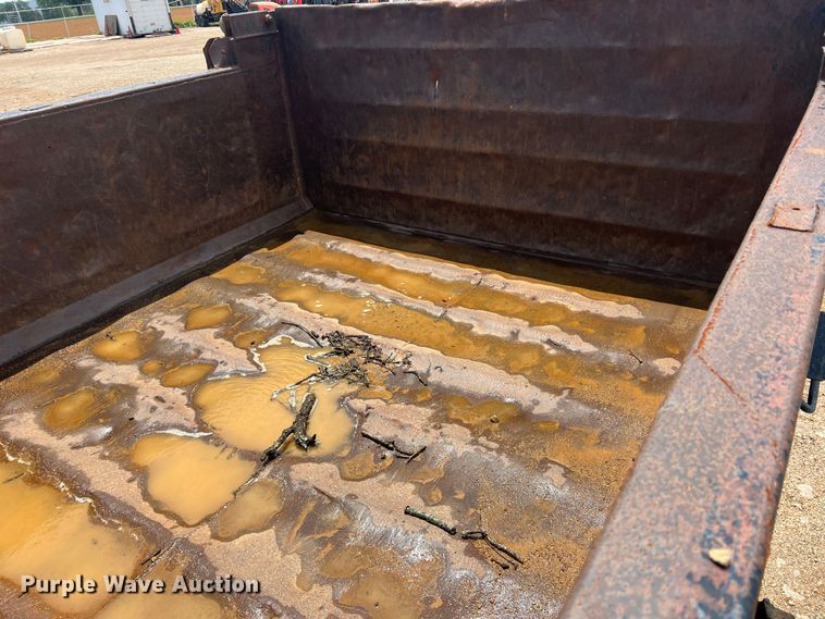 image for item DN3083 1998 Ford F800  dump truck