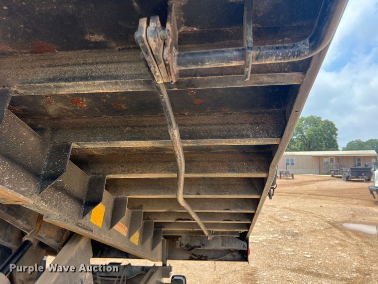 image for item DN3083 1998 Ford F800  dump truck