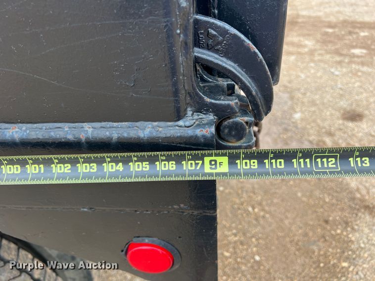 image for item DN3083 1998 Ford F800  dump truck