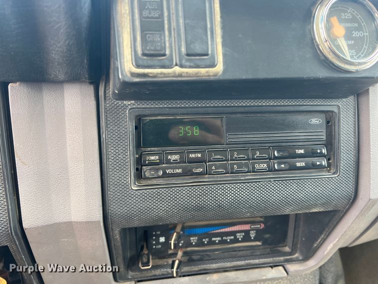 image for item DN3083 1998 Ford F800  dump truck