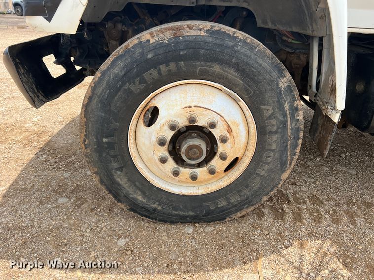 image for item DN3083 1998 Ford F800  dump truck