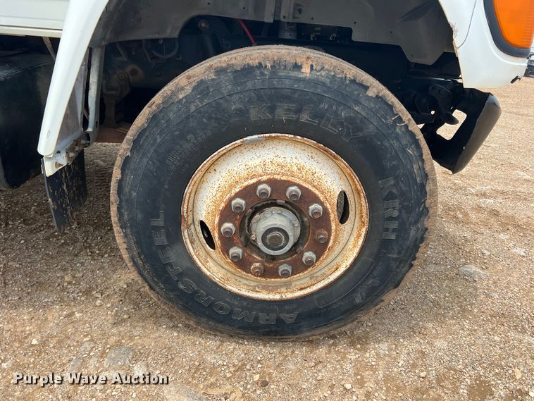 image for item DN3083 1998 Ford F800  dump truck