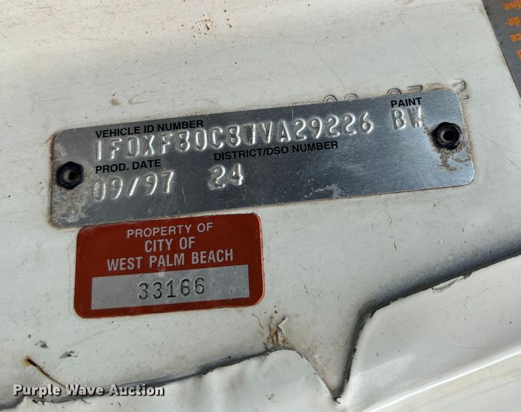 image for item DN3083 1998 Ford F800  dump truck