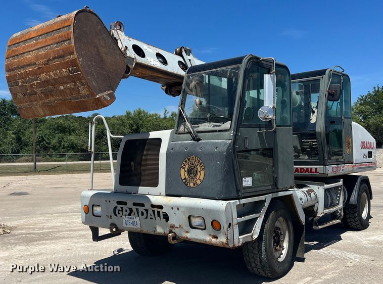 image for item DN3093 Gradall XL3100  wheeled excavator