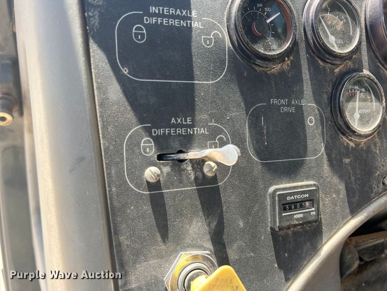 image for item DN3093 Gradall XL3100  wheeled excavator