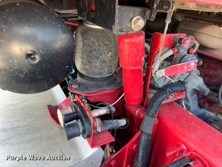 image for item DN3094 2015 Mack CXU  semi truck