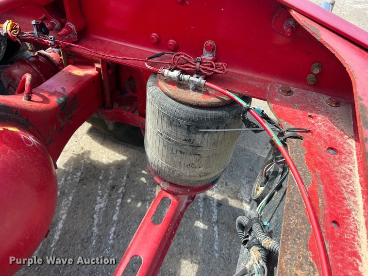 image for item DN3094 2015 Mack CXU  semi truck