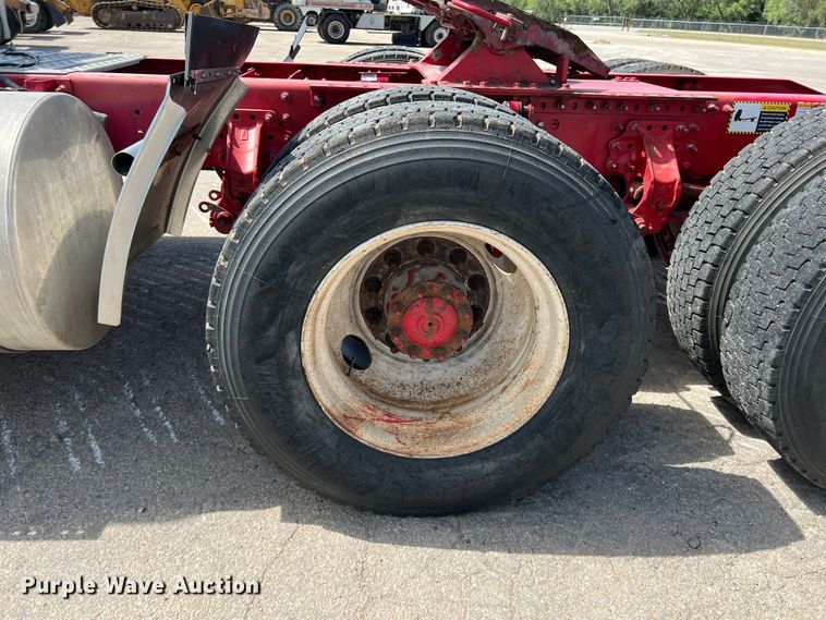 image for item DN3094 2015 Mack CXU  semi truck