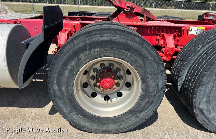 image for item DN3095 2015 Mack CXU  semi truck