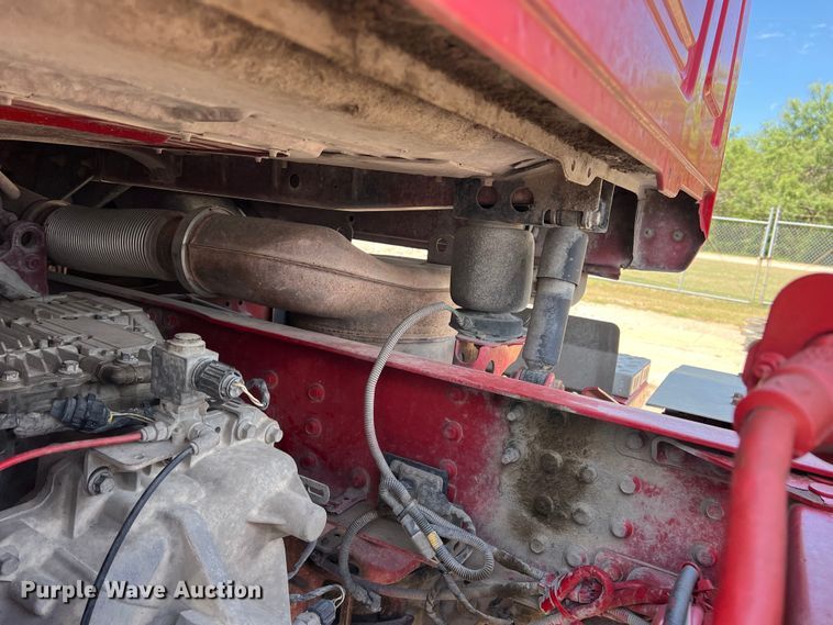 image for item DN3095 2015 Mack CXU  semi truck