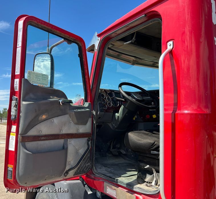 image for item DN3095 2015 Mack CXU  semi truck