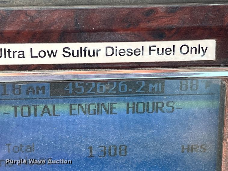 image for item DN3095 2015 Mack CXU  semi truck