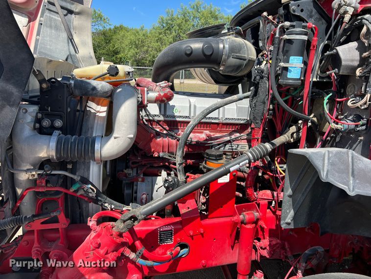 image for item DN3095 2015 Mack CXU  semi truck