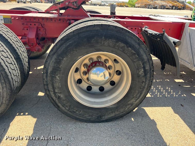 image for item DN3095 2015 Mack CXU  semi truck