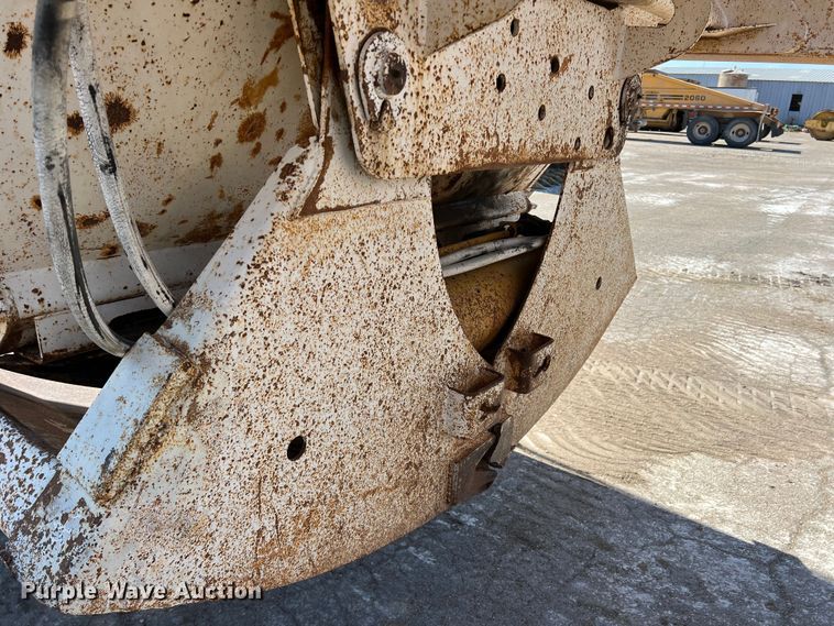 image for item DN3097 2000 Load King  bottom dump trailer