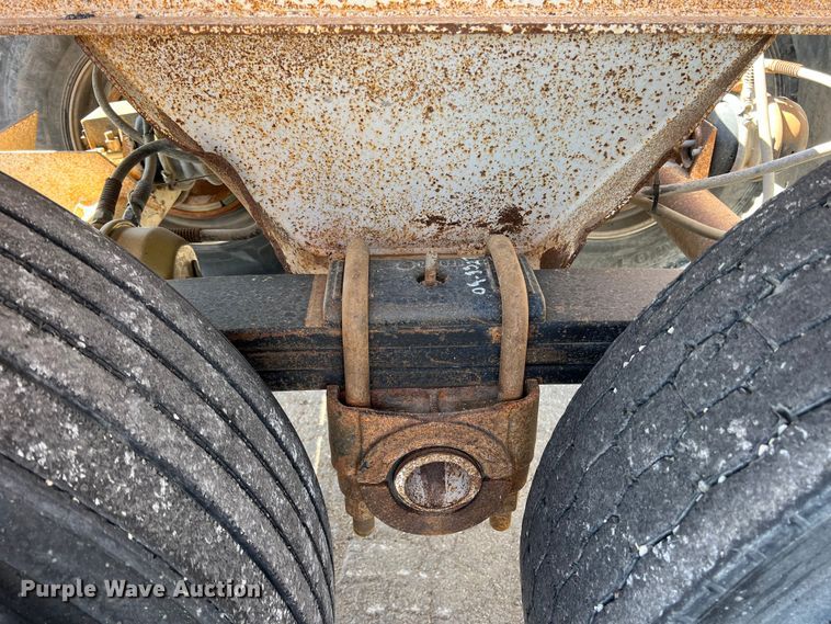 image for item DN3097 2000 Load King  bottom dump trailer