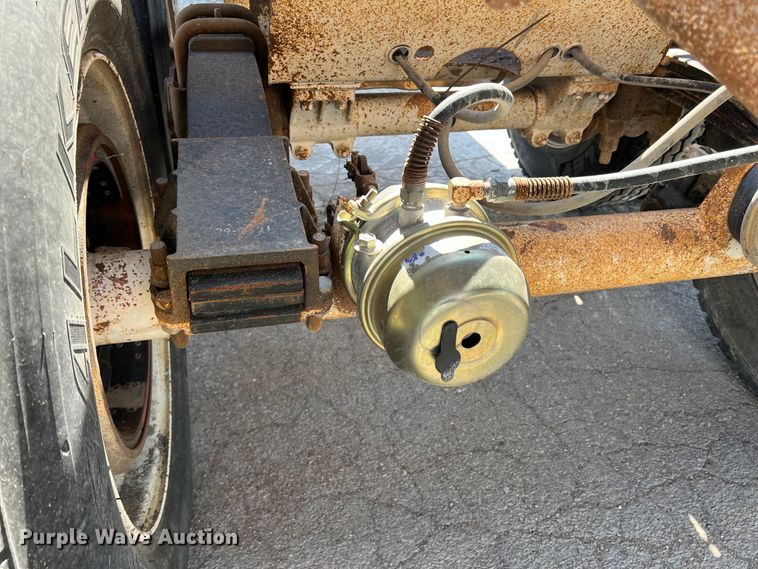 image for item DN3097 2000 Load King  bottom dump trailer