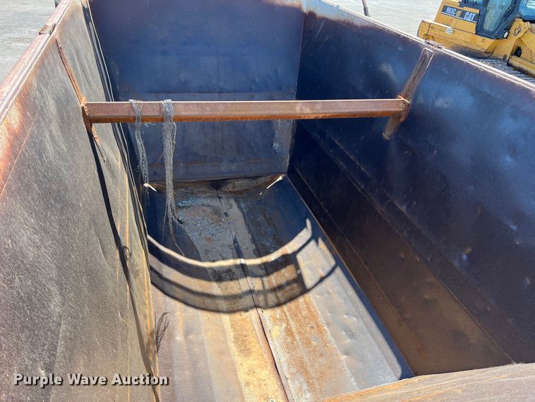 image for item DN3097 2000 Load King  bottom dump trailer