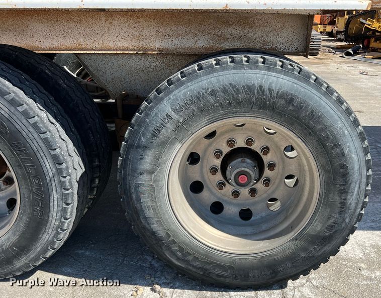 image for item DN3097 2000 Load King  bottom dump trailer