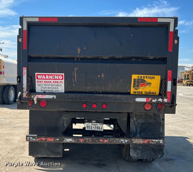 image for item DN3098 2000 Clement  end dump pup trailer