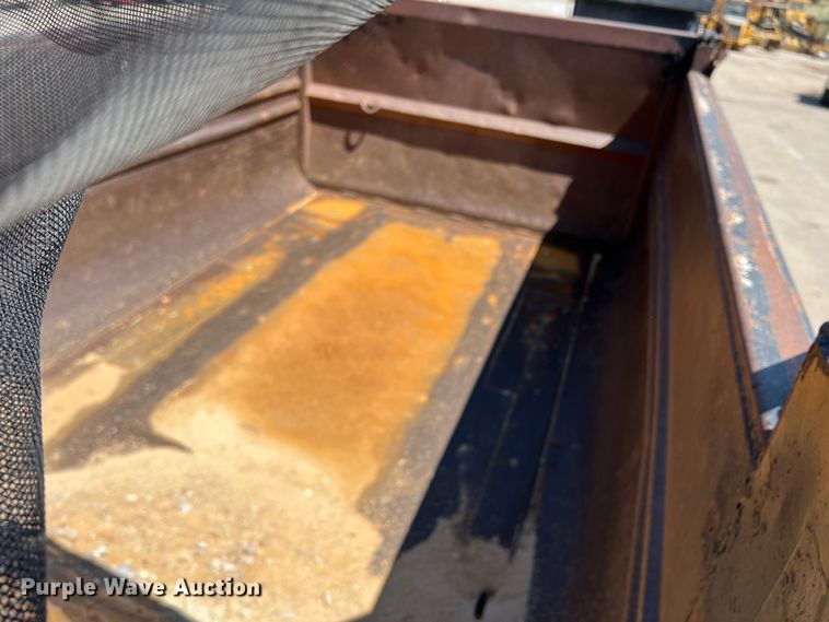 image for item DN3098 2000 Clement  end dump pup trailer