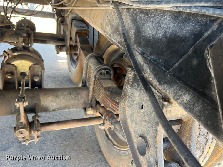 image for item DN3098 2000 Clement  end dump pup trailer