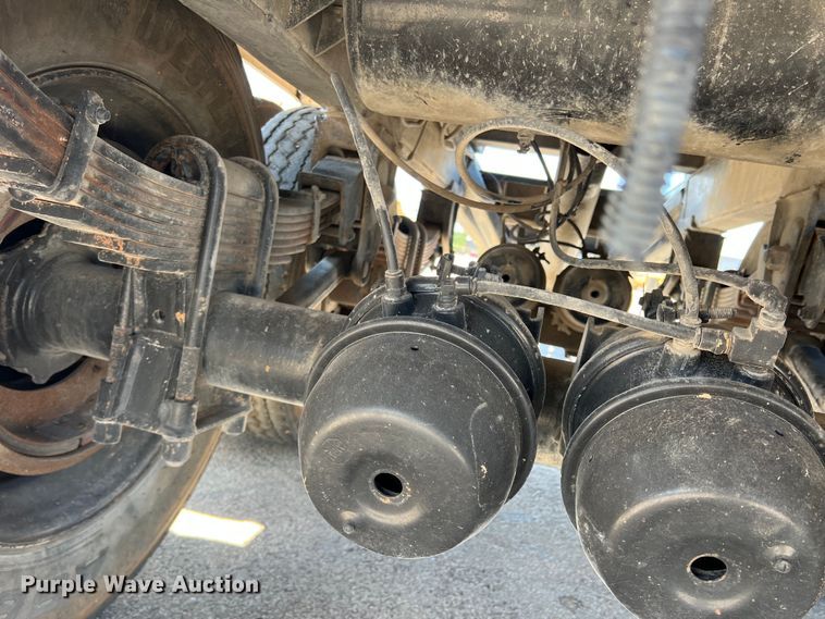 image for item DN3098 2000 Clement  end dump pup trailer