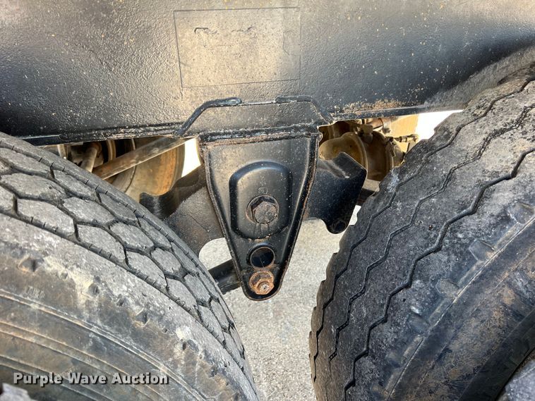 image for item DN3098 2000 Clement  end dump pup trailer