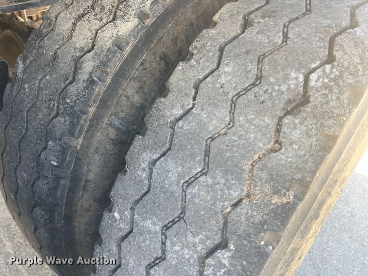 image for item DN3098 2000 Clement  end dump pup trailer