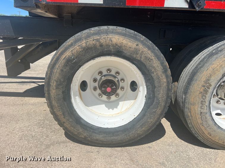 image for item DN3098 2000 Clement  end dump pup trailer