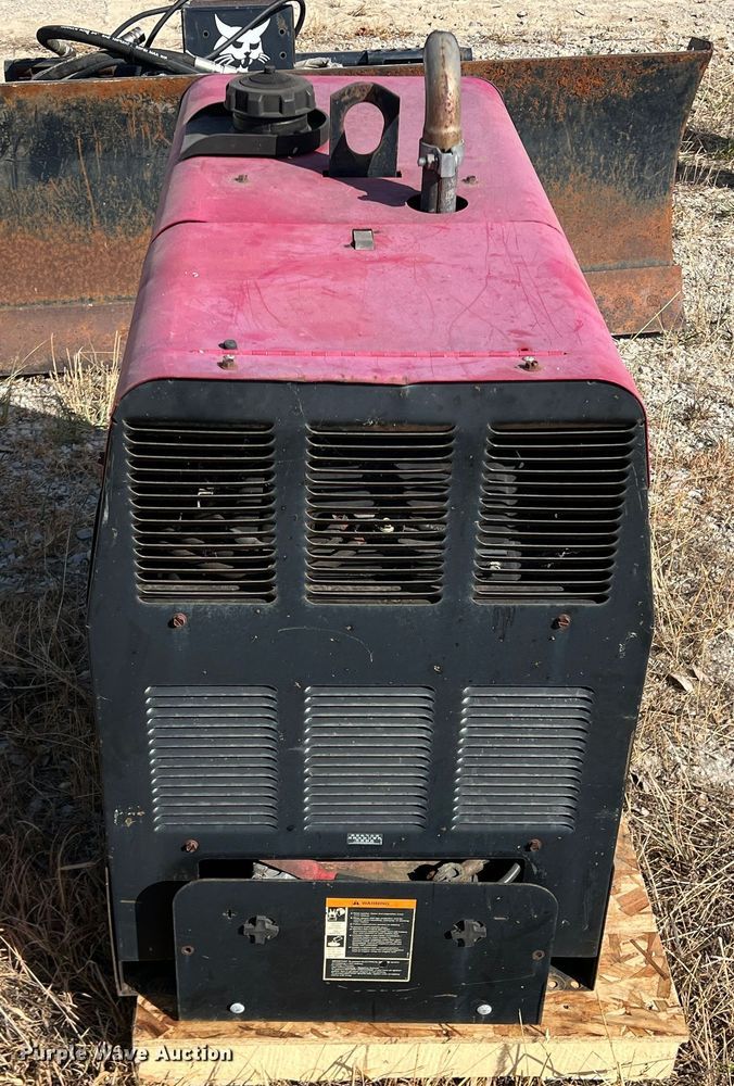 image for item DN3104 Lincoln Ranger 250  welder/generator