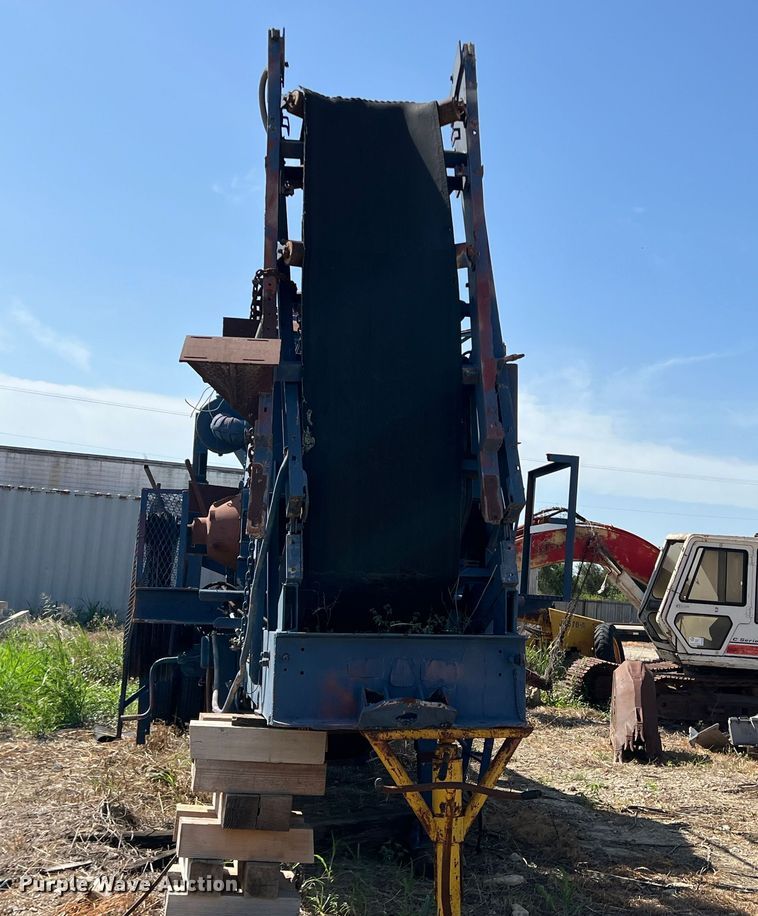 image for item DN3107 Cedarapids  crushing plant