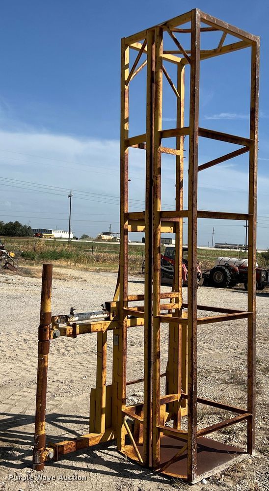 image for item DN3108 2008 Installink JR 1000  chain link fence dispenser